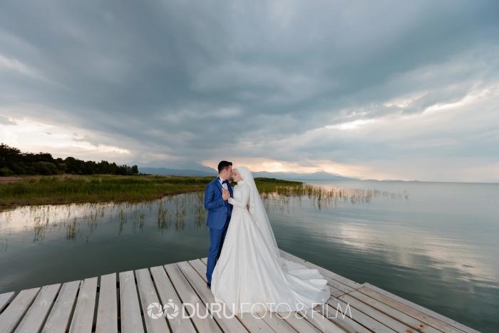 gulsum mehmet beysehir golu dugun fotograflari tesettur dugun pozlari 16