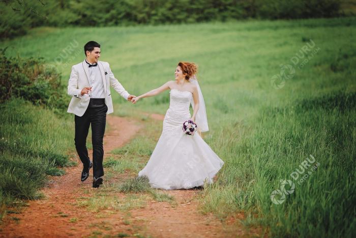 miray mustafa konya beysehir cicek tarlalarinda ve gode dugun fotograflari 11